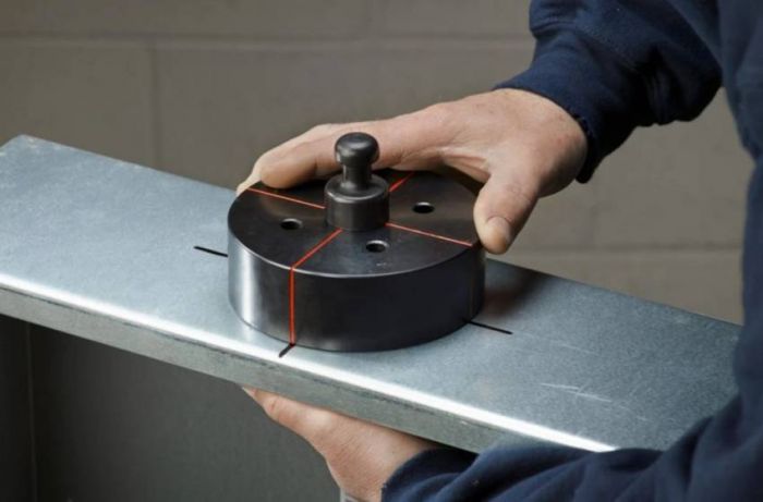 Гідравлічний пробійник для отворів FORCE LOGIC MILWAUKEE M18 HKP-201C 4933451202