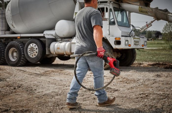 Акумуляторний вібратор для бетону M18FCVN12-0 (без акк. та з/пристр)