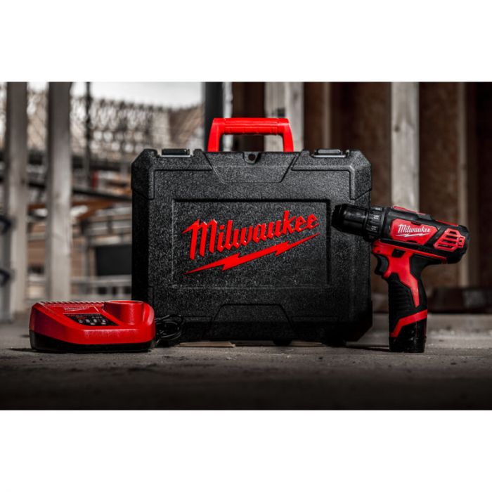 Дриль-шурупокрут MILWAUKEE M12 BDD-152C PROMOTION IN2