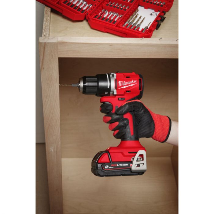 Дриль-шурупокрут акумуляторний безщітковий MILWAUKEE M18 BLDDRC-0 61Нм