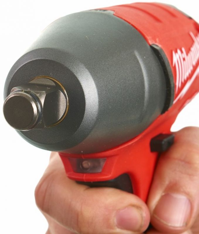 Гайкокрут акумуляторний 1/2" MILWAUKEE, M18 ONEIWF12-502X, 300Нм (зарядний пристрій, 2 акум.Х 5Ач, HDкейс)