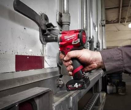 Акумуляторний імпульсний гайковерт Milwaukee M12 FIWF12-0, 339 Нм без акумуляторів та зарядного пристрою