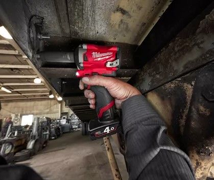 Гайковерт акумуляторний 1/2" MILWAUKEE, M12 FIWF12-422X, 339 Нм, (заряд. пристрій, 1 акум.Х 2Ач, 1 акум.Х 4Ач, HD кейс)