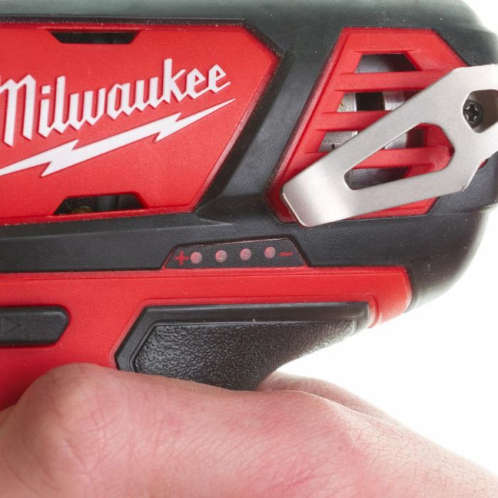 Гайковерт акумуляторний 1/2" MILWAUKEE, M12 BIW12-0, 138Нм