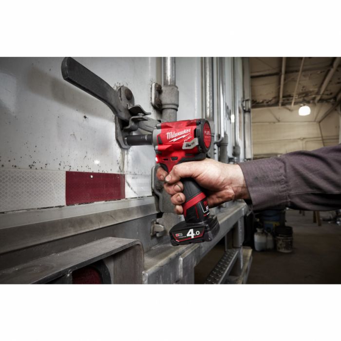 Гайковерт акумуляторний 1/2" MILWAUKEE, M12 FIWF12-422X, 339 Нм, (заряд. пристрій, 1 акум.Х 2Ач, 1 акум.Х 4Ач, HD кейс)