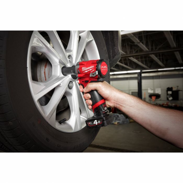 Гайковерт акумуляторний 1/2" MILWAUKEE, M12 FIWF12-422X, 339 Нм, (заряд. пристрій, 1 акум.Х 2Ач, 1 акум.Х 4Ач, HD кейс)