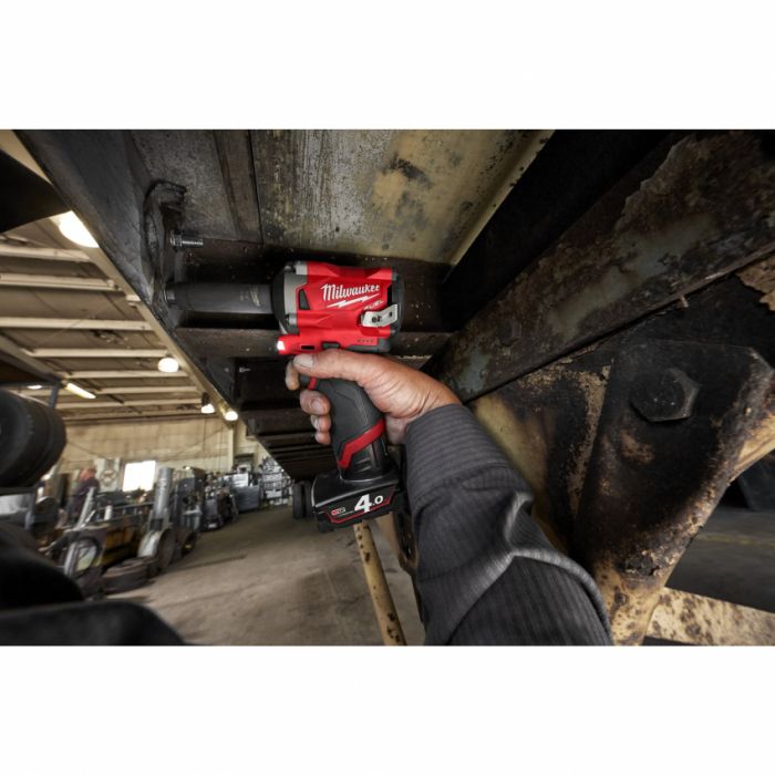 Гайковерт акумуляторний 1/2" MILWAUKEE, M12 FIWF12-422X, 339 Нм, (заряд. пристрій, 1 акум.Х 2Ач, 1 акум.Х 4Ач, HD кейс)