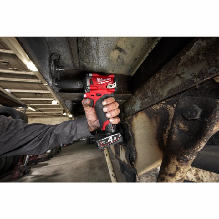 Гайковерт акумуляторний 1/2" MILWAUKEE, M12 FIWF12-422X, 339 Нм, (заряд. пристрій, 1 акум.Х 2Ач, 1 акум.Х 4Ач, HD кейс)