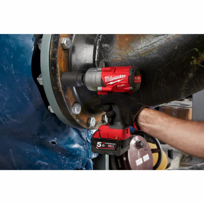 Гайковерт акумуляторний 1/2" MILWAUKEE, M18 FHIWP12-502X, 1491Нм (зарядний пристрій, 2 акум.Х 5Ач, HDкейс)