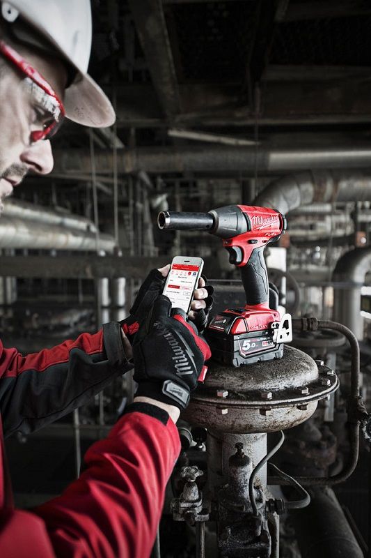 Гайковерт акумуляторний 1/2" MILWAUKEE, M18 ONEIWF12-0X, 300Нм (HDкейс)