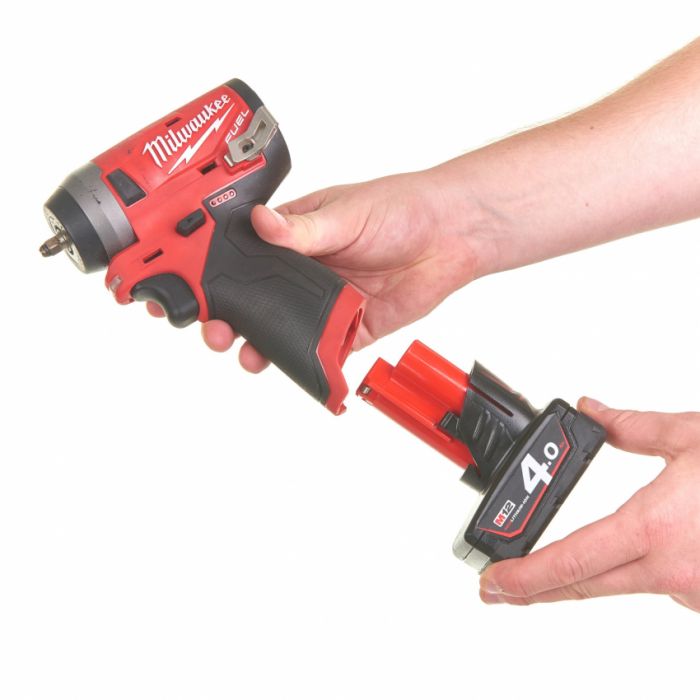 Гайковерт акумуляторний 1/4" MILWAUKEE, M12 FIW14-0, 136 Нм