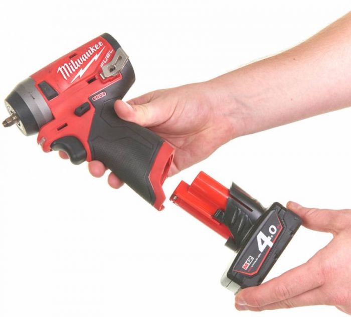 Гайковерт акумуляторний 1/4" MILWAUKEE, M12 FIW14-0, 136 Нм