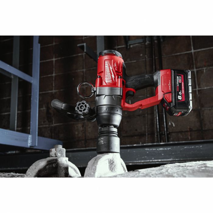 Гайковерт акумуляторний 1" MILWAUKEE, M18 ONEFHIWF1-802X, 2400Нм (зарядний пристрій, 2 акум.Х 8Ач, HDкейс)