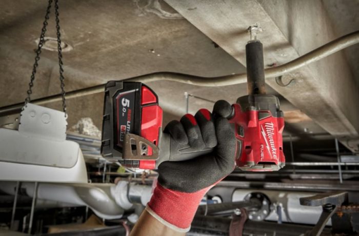 Гайковерт високомоментний MILWAUKEE 1/2" (339 Нм) MILWAUKEE M18 FUEL FIW2P12-502X з фіксацією піном