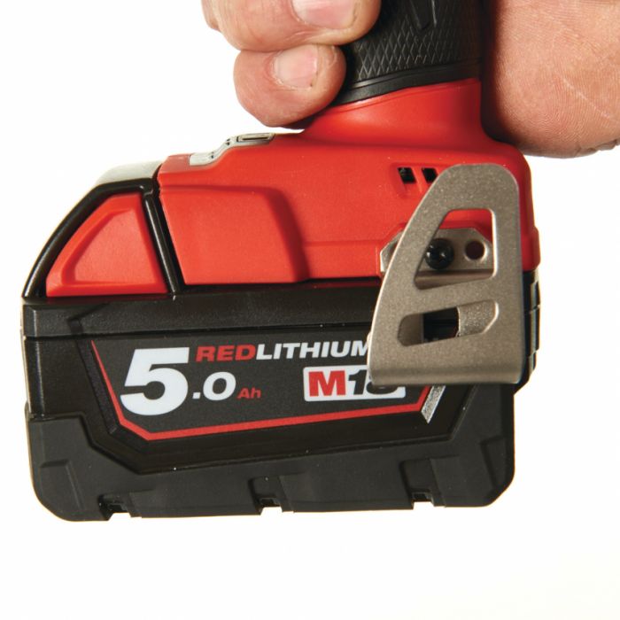 Імпульсний ударний шуруповерт акумуляторний 1/4" HEX MILWAUKEE, M18 FQID-502X, 50Нм (зарядний пристрій, 2 акум.Х 5Ач, кейс)