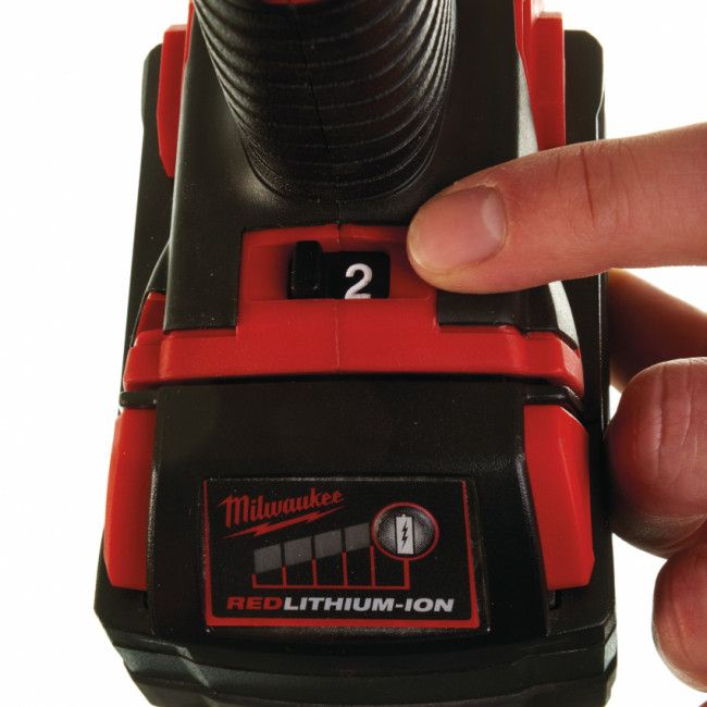 Гвинтоверт кутовий акумуляторний 1/4" HEX MILWAUKEE, M12 BRAID-0, 68Нм