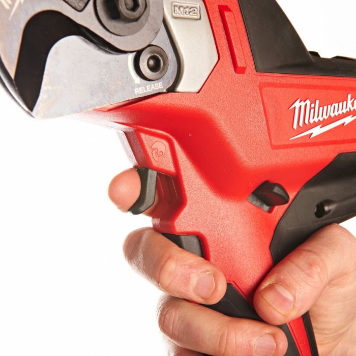 Кабелеріз акумуляторний MILWAUKEE, M12 CC-0