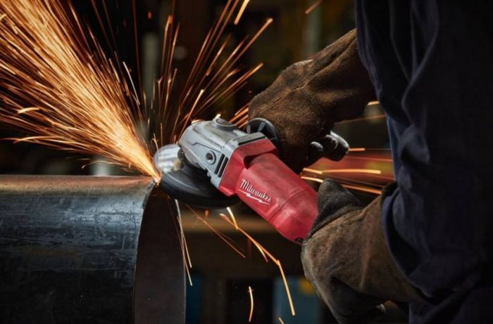 Кутошліфувальна машина MILWAUKEE 125 мм AG 13-125 XSPD 4933451577