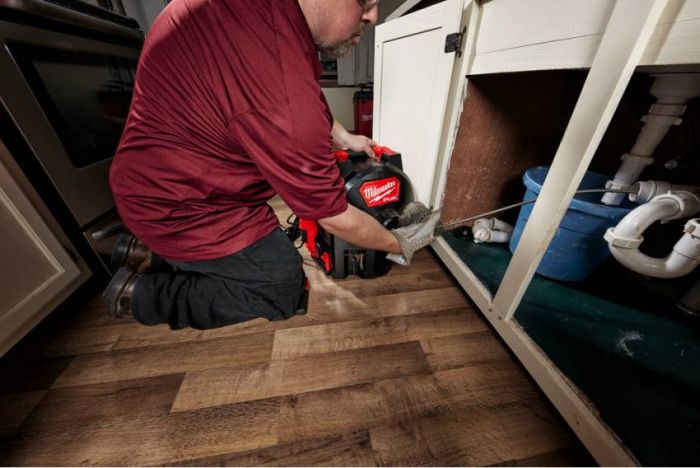 Машина прочисна акумуляторна ранцева MILWAUKEE, M18 FFSDC13-0