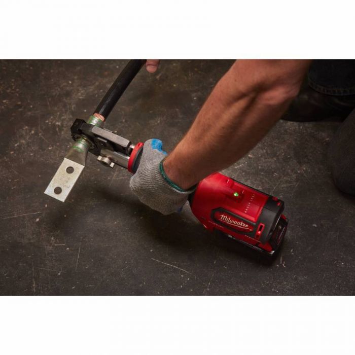 Обжимник гідравлічний акумуляторний MILWAUKEE M18 HCCT-201C ONE-KEY