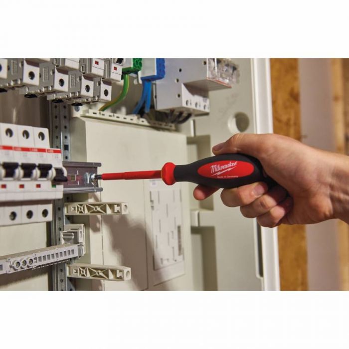 Викрутка VDE діелектрична MILWAUKEE PH2х100мм