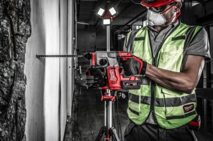 Акумуляторний перфоратор 2.3 Дж Milwaukee M18 BLH-0 4933479426