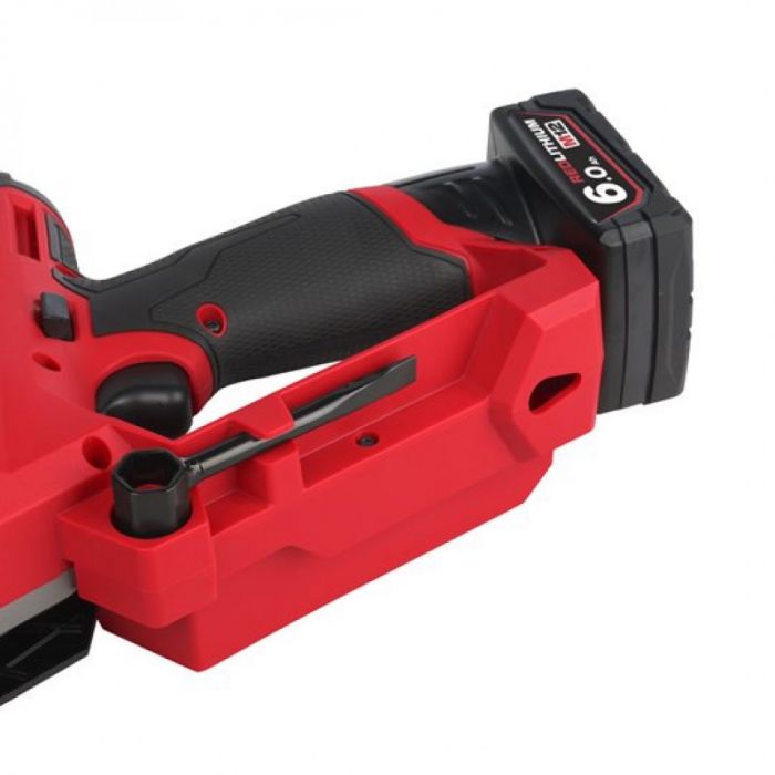 Пила ланцюгова акумуляторна шина 15 см MILWAUKEE M12 FUEL FHS-602X