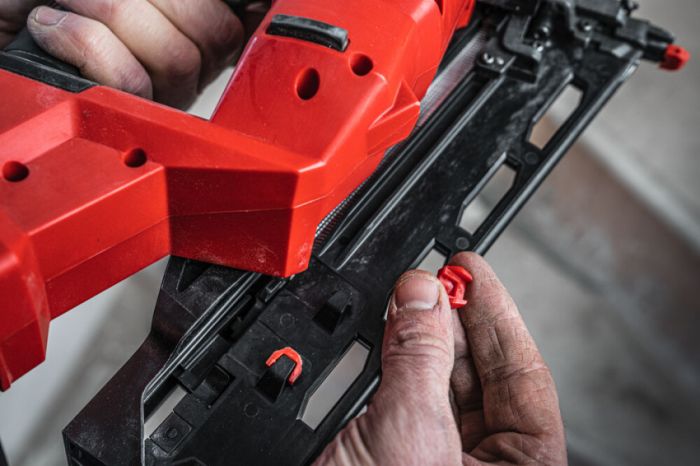 Пістолет цвяхозабивний акумуляторний MILWAUKEE, M18 FN16GA-0, 32-64мм (каркас)