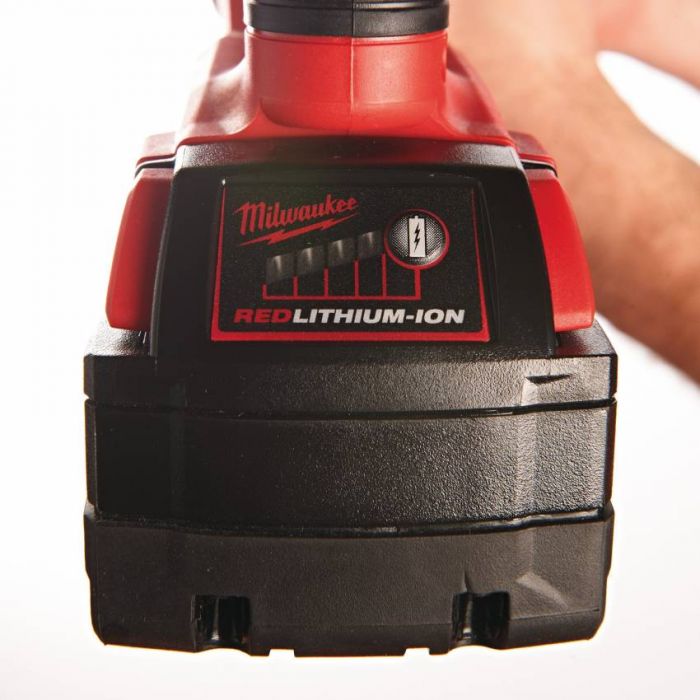 Шабельна пилка MILWAUKEE M18 HEAVY DUTY SAWZALL® M18 BSX-402C 4933447285