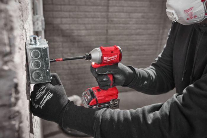 Шуруповерт ударний акумуляторний безщітковий MILWAUKEE (190Нм) M18 BLIDR-0 (каркас)