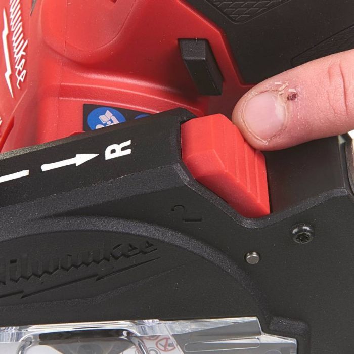 Відрізна субкомпактна машина Milwaukee M12 FUEL FCOT-422X 4933464619