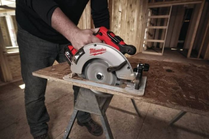 Циркулярна пилка M18 BLCS66-502X MILWAUKEE 4933464590