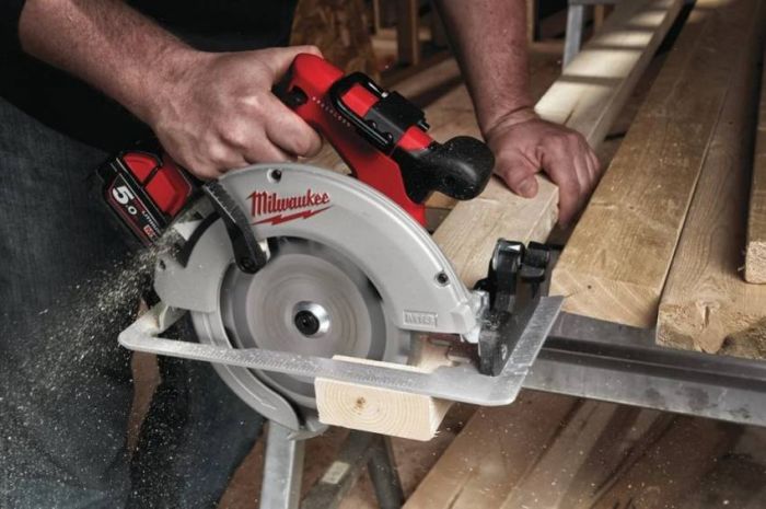 Циркулярна пилка M18 BLCS66-502X MILWAUKEE 4933464590