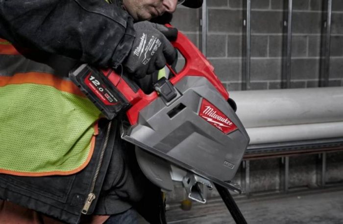 Циркулярна пилка по металу MILWAUKEE M18 FUEL FMCS66-0C 66мм 4933472110