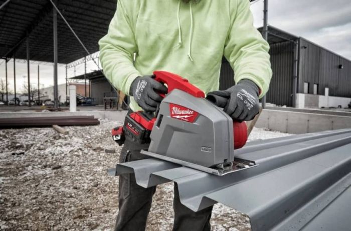 Циркулярна пилка по металу MILWAUKEE M18 FUEL FMCS66-0C 66мм 4933472110