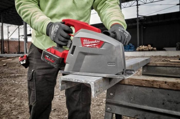 Циркулярна пилка по металу MILWAUKEE M18 FUEL FMCS66-0C 66мм 4933472110