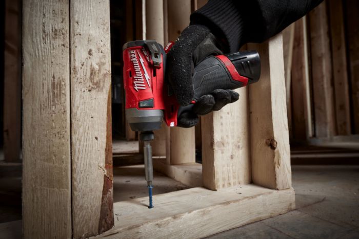 Гвинтоверт акумуляторний 1/4" HEX MILWAUKEE, M12 FID-202X, 147Нм (зарядний пристрій, 2 акум.Х 2Ач, HDкейс)