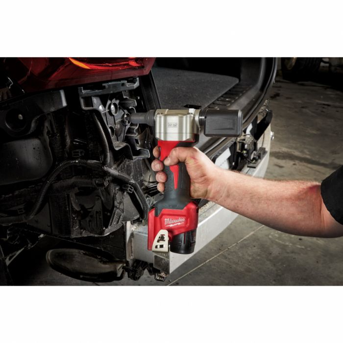 Заклепочник акумуляторний MILWAUKEE M12 BPRT-201X, Ø закл. 2,4-4,8мм, (заряд.пристрій, 1 акум.Х 2Ач, HD кейс)