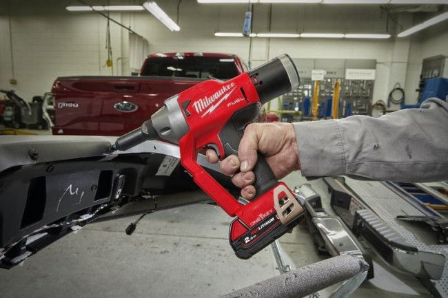 Заклепочник акумуляторний MILWAUKEE M18 ONEFPRT-0X, Ø закл. 4,8-7,0 мм (HD кейс)