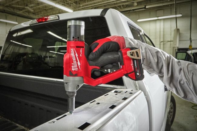 Заклепочник акумуляторний MILWAUKEE M18 ONEFPRT-0X, Ø закл. 4,8-7,0 мм (HD кейс)